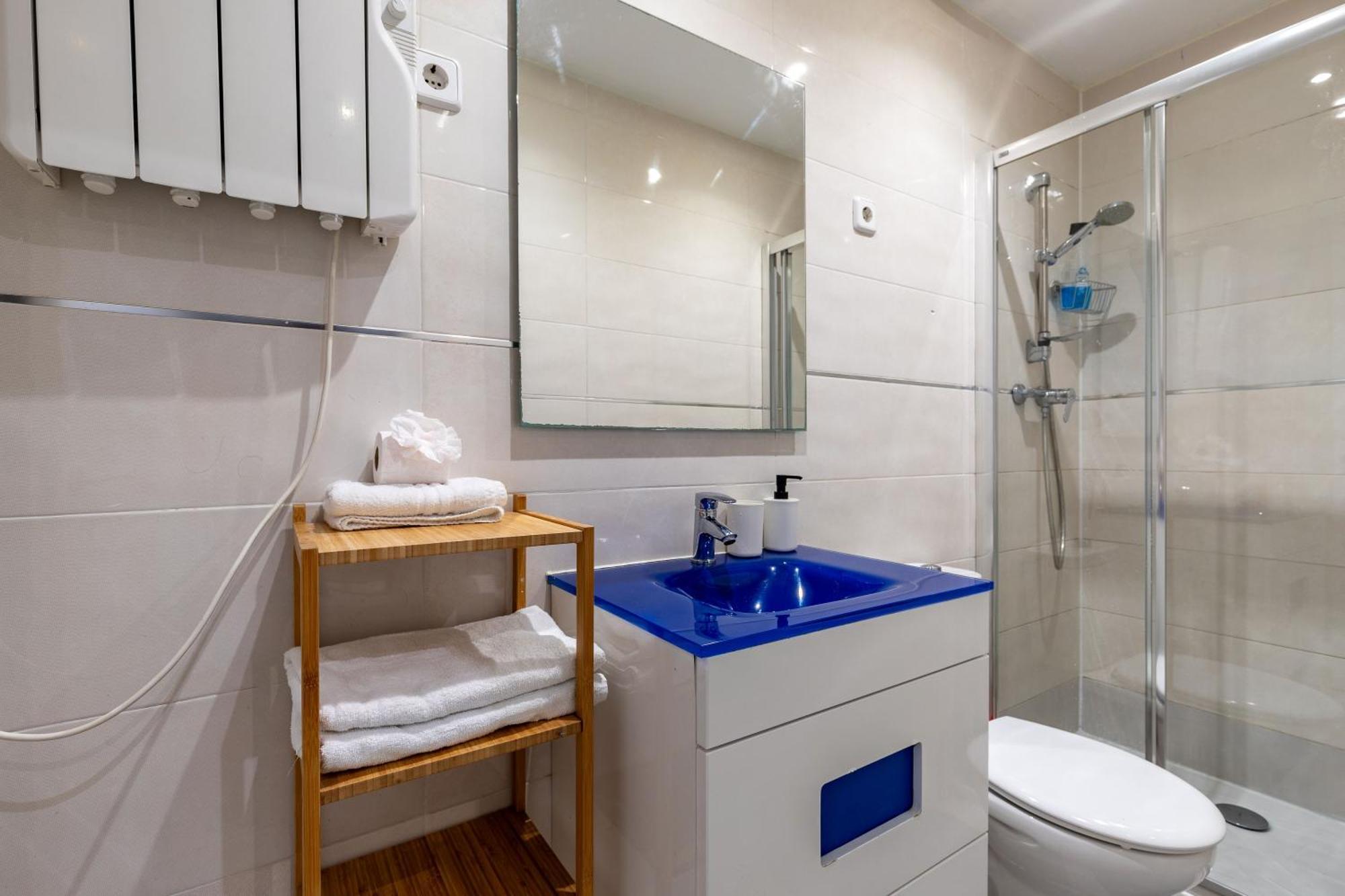Adosado Cerca Plaza Castilla - Apartamento Cuzco Madrid Exterior photo